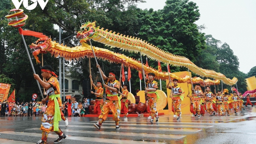 Dragon Dance Festival 2020 excites crowds in Hanoi